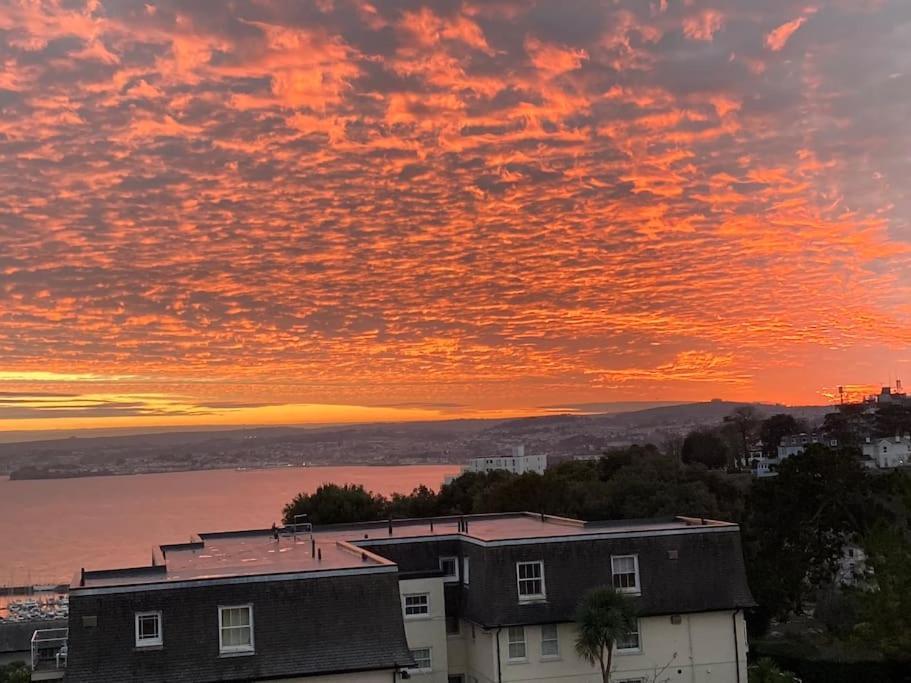 Number 7 Torquay Stunning Sea Viewsアパートメント エクステリア 写真