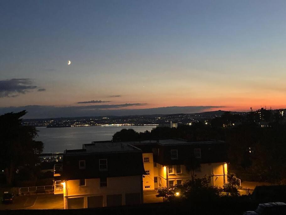 Number 7 Torquay Stunning Sea Viewsアパートメント エクステリア 写真